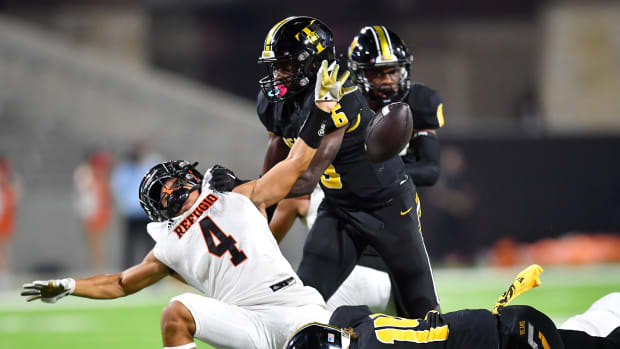 Timpson vs Refugio December 8, 2022 Photo-Dustin Nguyen97